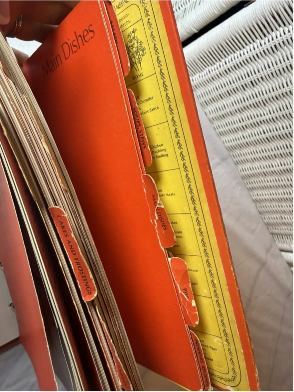 Vintage Betty Crocker’s Cookbook Hardcover 5 Ring Binder Red Retro WELL LOVED
